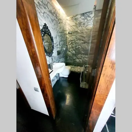 Apartment Atico Singular En El Centro Historico. *